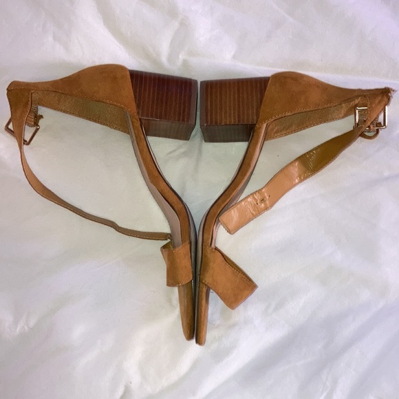 Light Brown Ankle Strap Chunky Heel Shoes - Picture 3 of 8